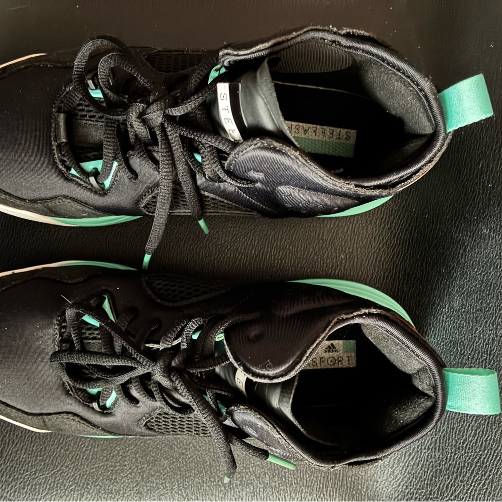 adidas black and teal trainers